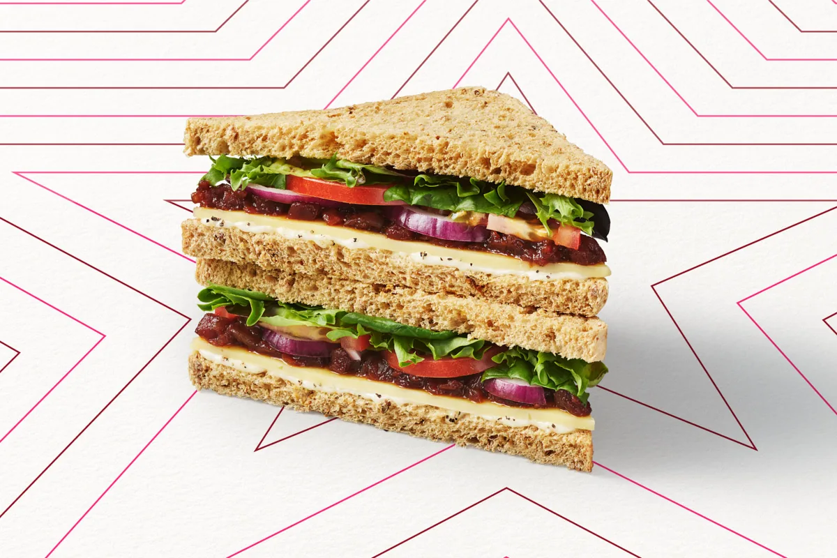 Mature Cheddar & Pickle Sandwich